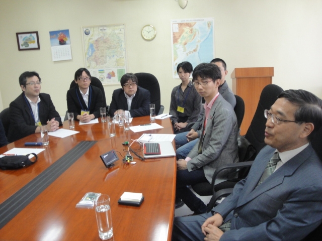 Briefing by Ambassador Miyashita at the Embassy