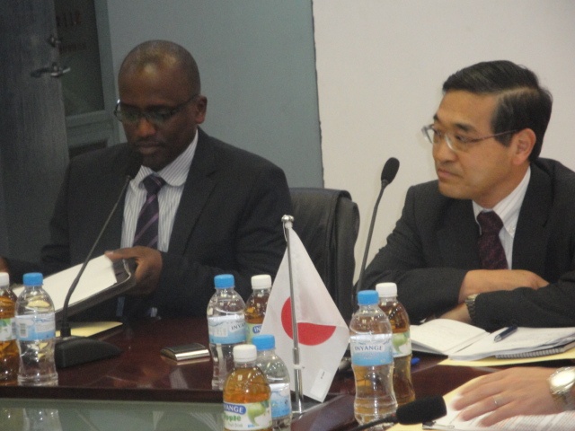 Permanent Secretary Nikobisanzwe and Ambassador Miyashita