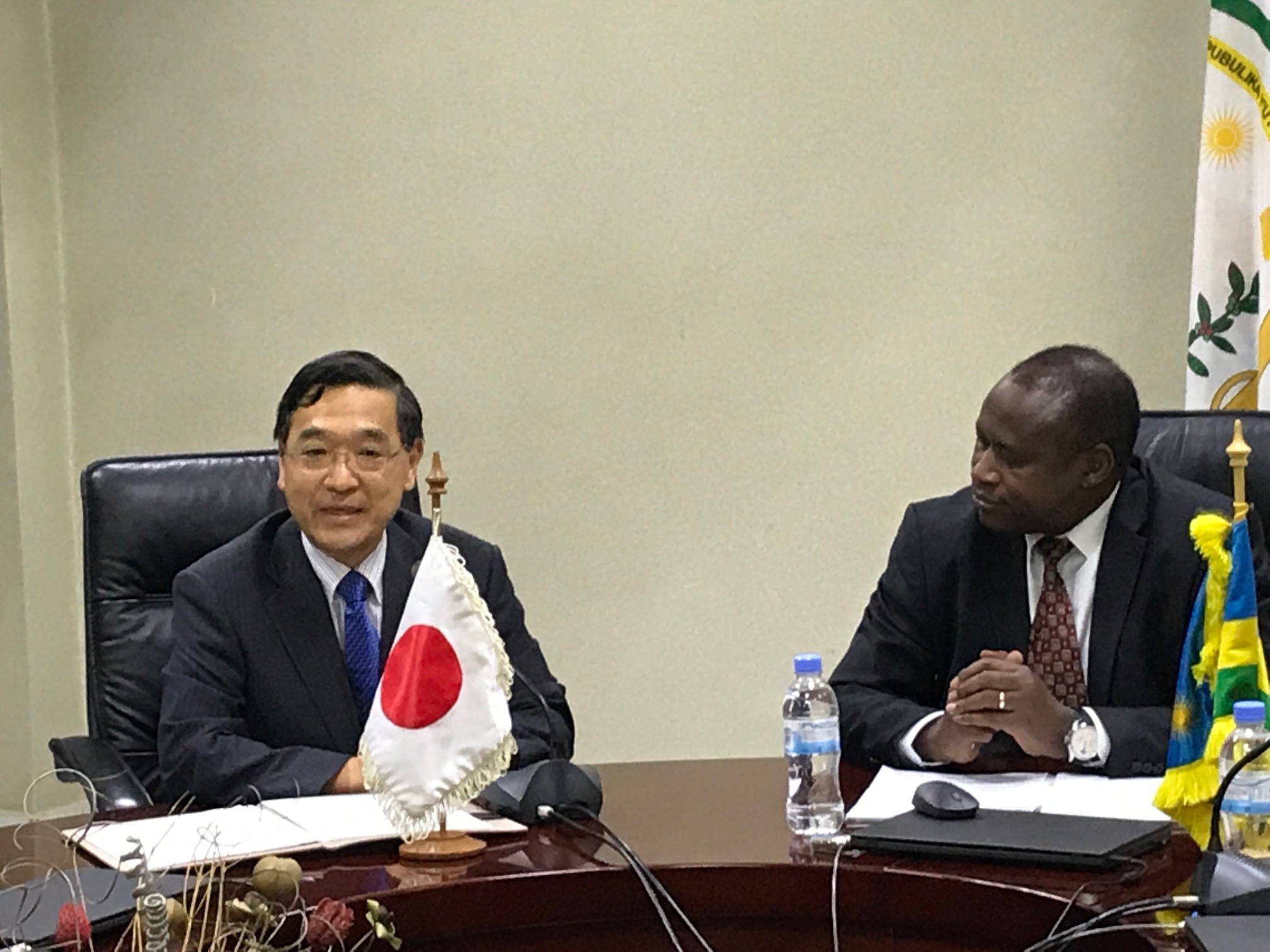 Ambassador Miyashita delivering his speech